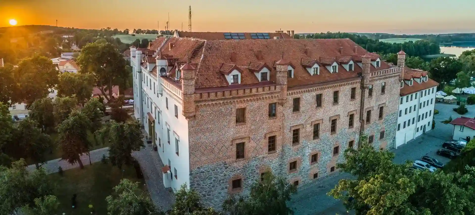Viesnīcas Zamek Ryn skats